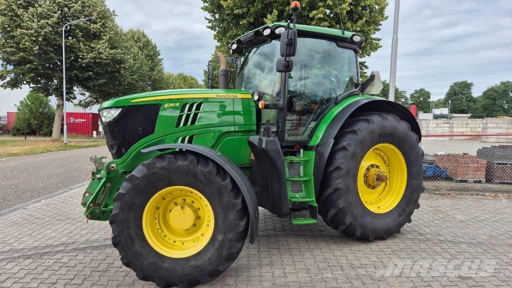 John Deere 6210 R Traktorit