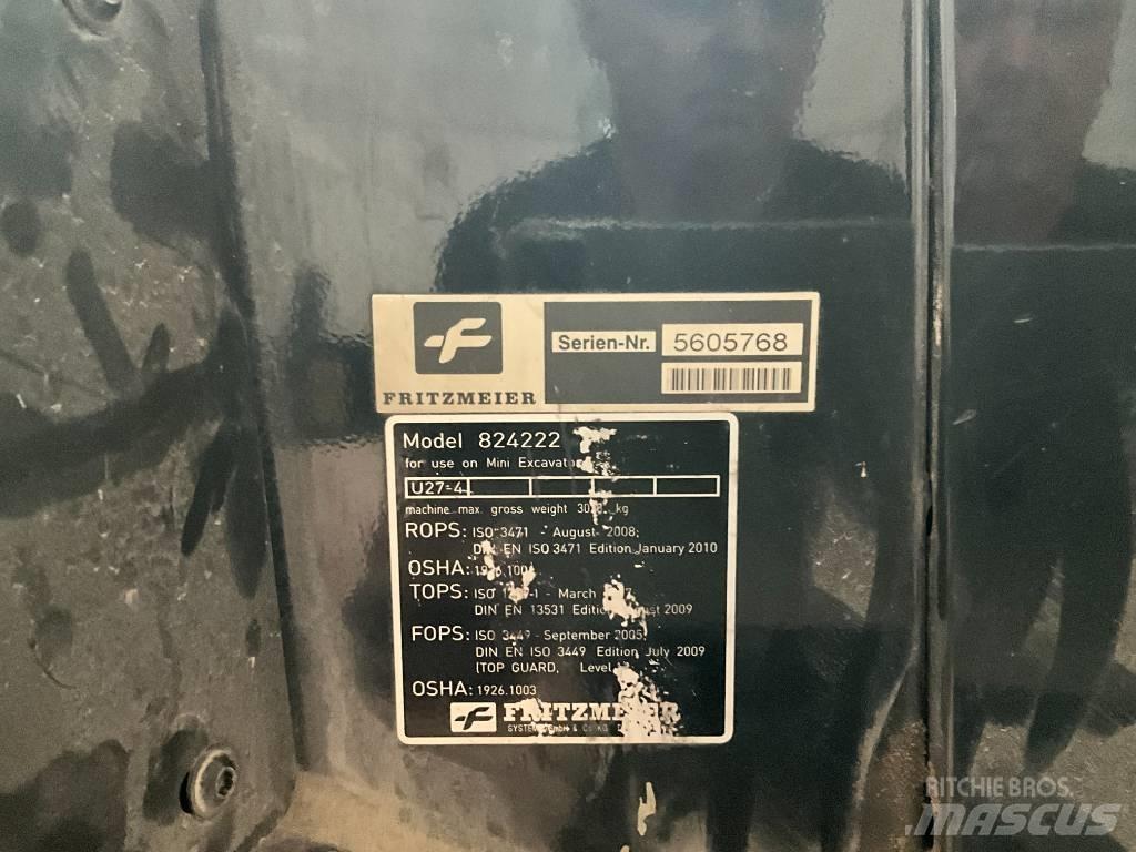 Kubota U 27-4 Ohjaamo ja sisusta