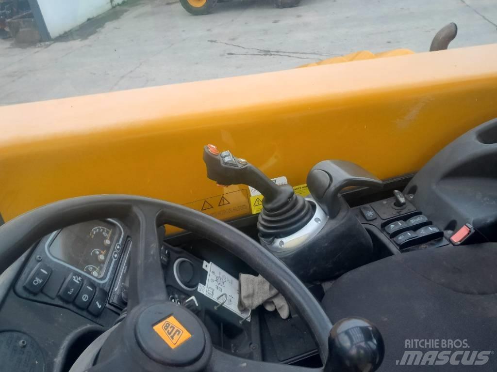 JCB 536-60 Maatalouskurottajat