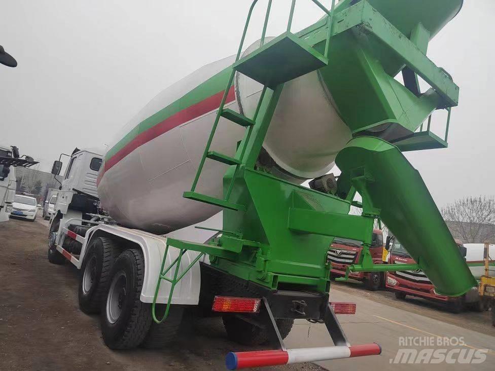 Shacman F3000 6X4 Betonikuorma-autot