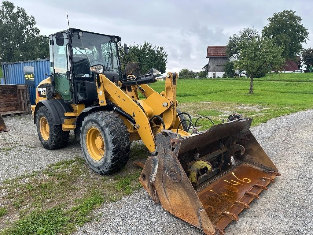 CAT 908M Radlader Pyöräkuormaajat