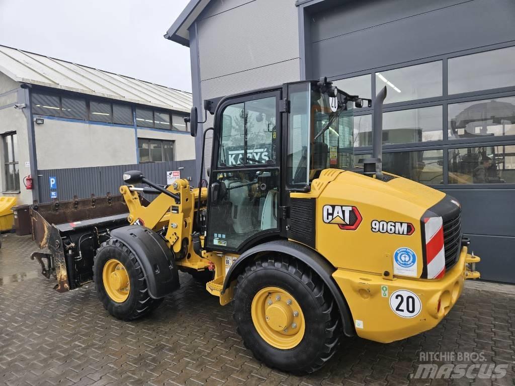 CAT 906M Pyöräkuormaajat