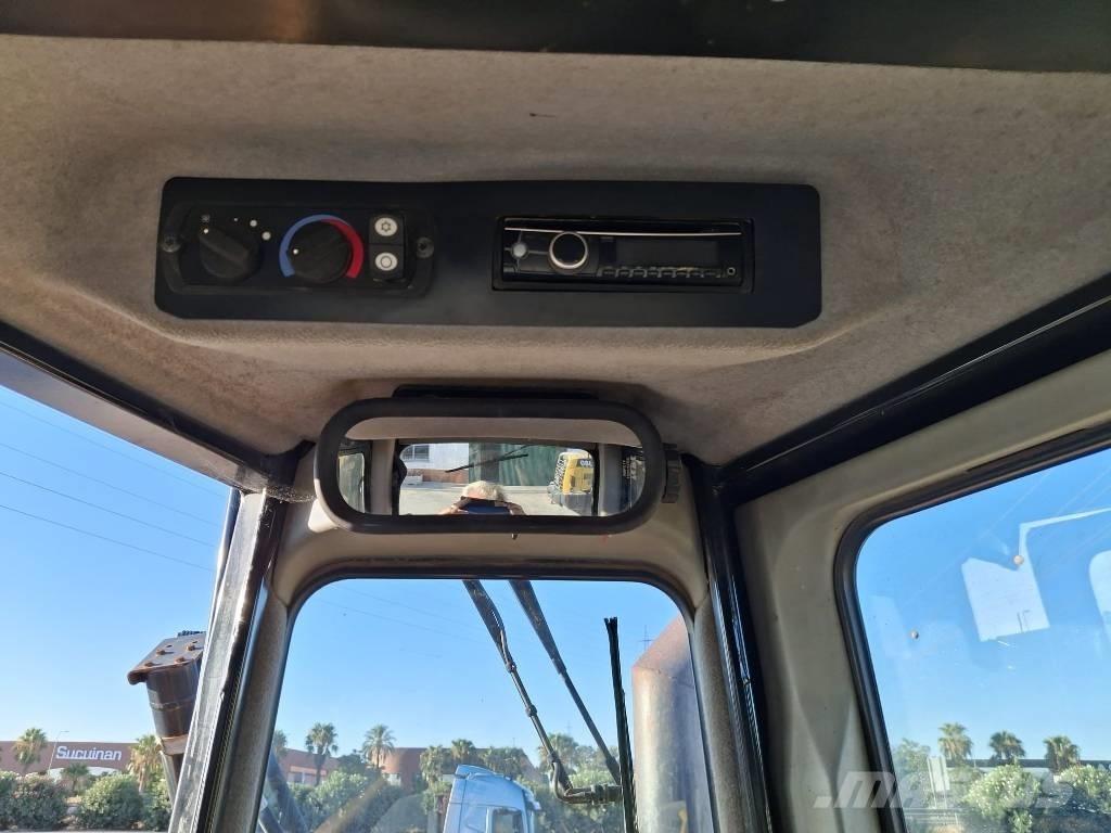 CAT D 6 T LGP Telaketjupuskutraktorit