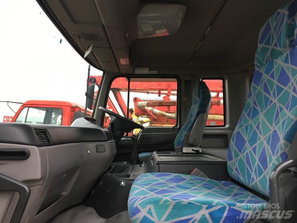 Hino FS2PKG10527 Betoninsekoitin