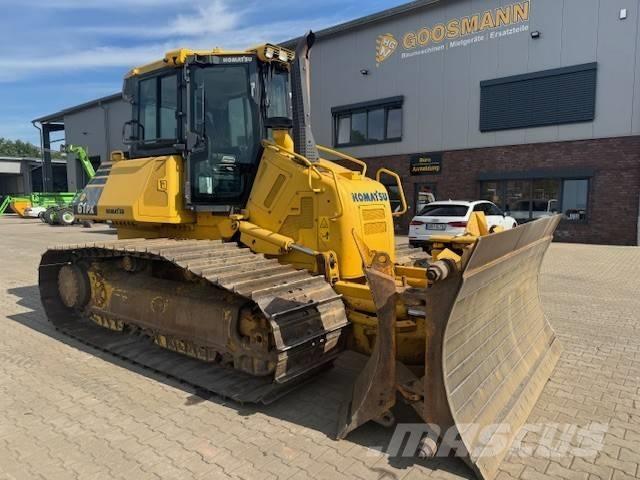 Komatsu D 61 PX-23 Telaketjupuskutraktorit