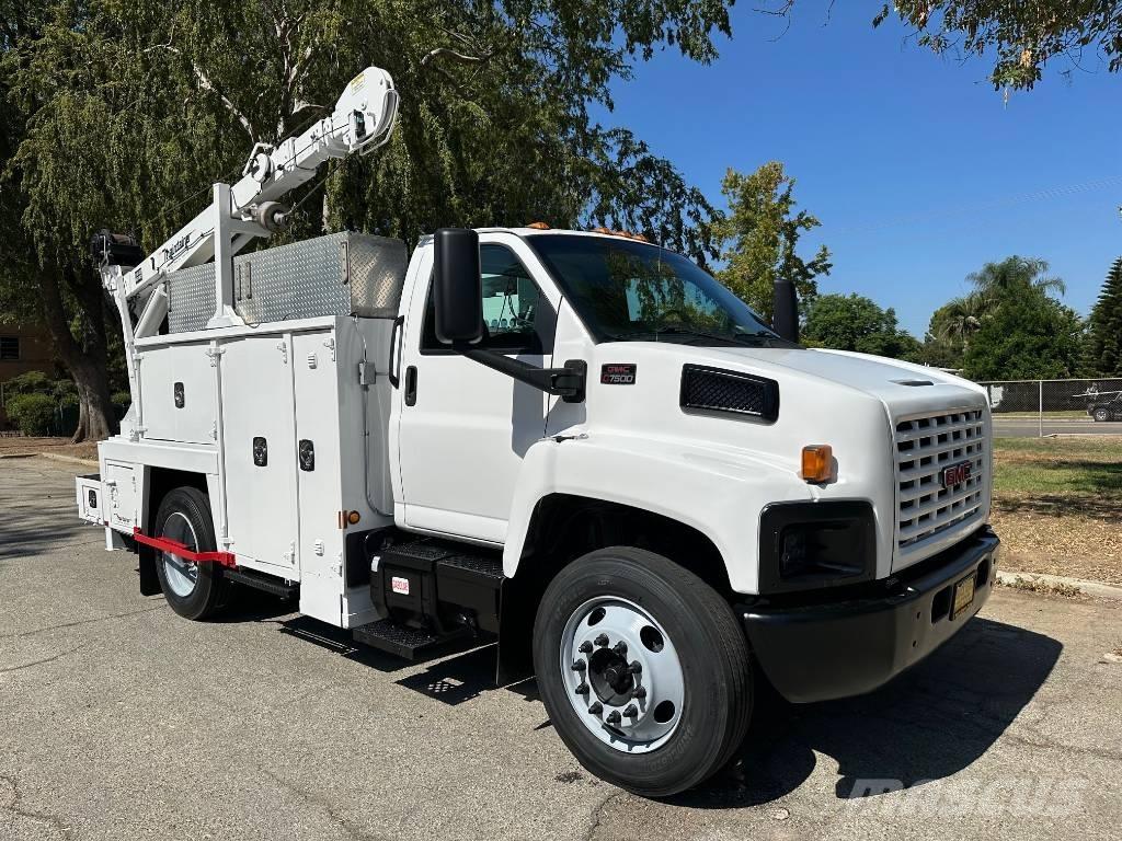 GMC Topkick C 7500 Nosturiautot