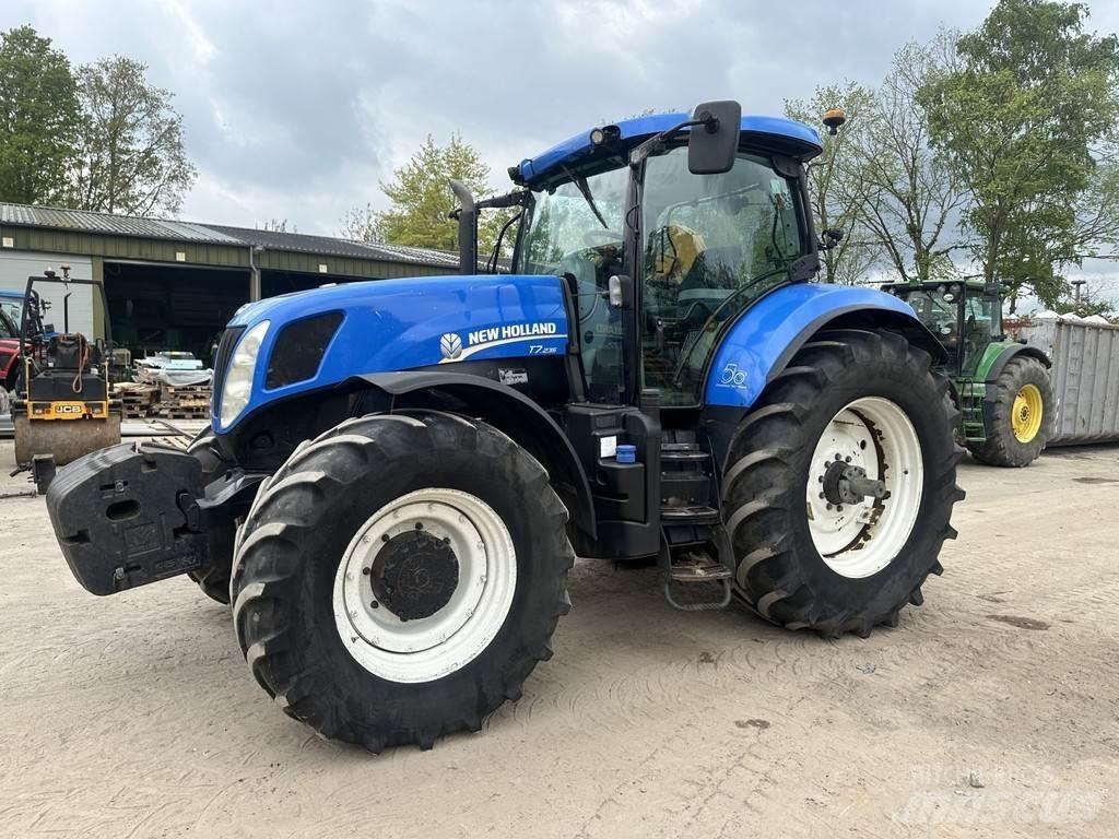 New Holland T7.235 Traktorit