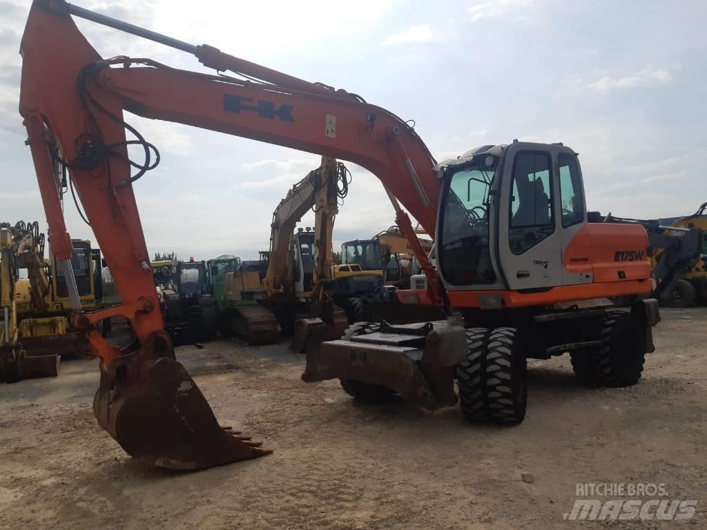 Fiat-Kobelco E175W Pyöräkaivukoneet