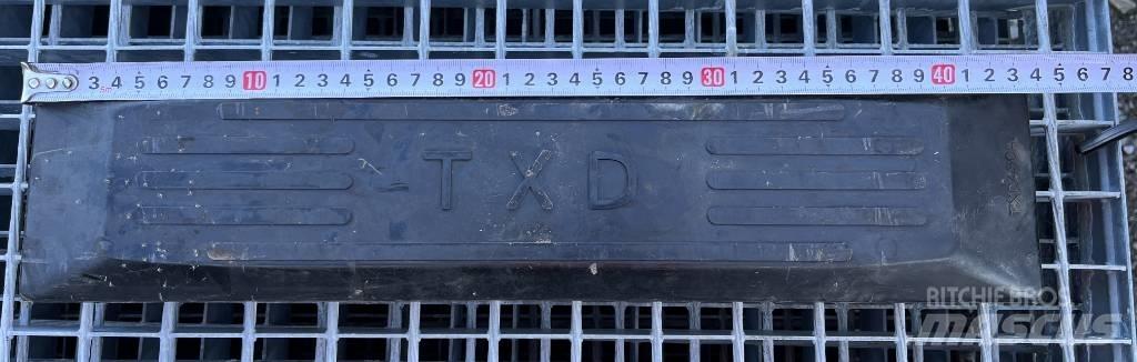  TXD 450A Ketjut, telat ja alustat