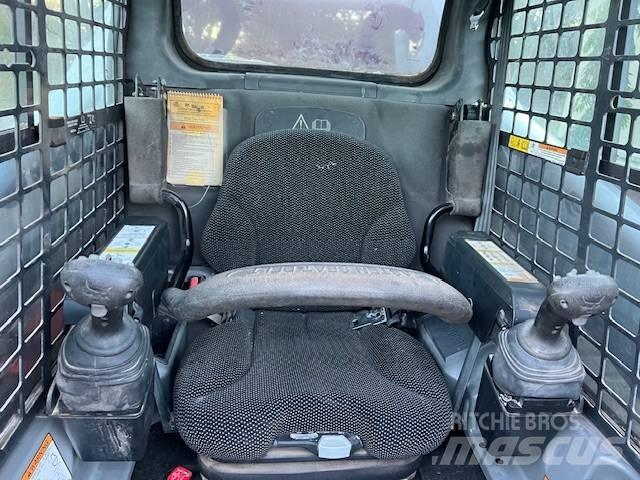 Bobcat T 870 Liukuohjatut kuormaajat