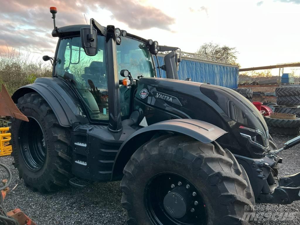 Valtra T 235 Direct Traktorit