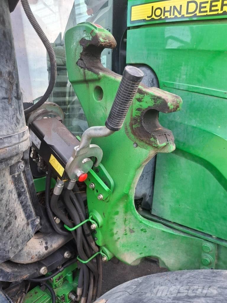 John Deere 6100M Traktorit