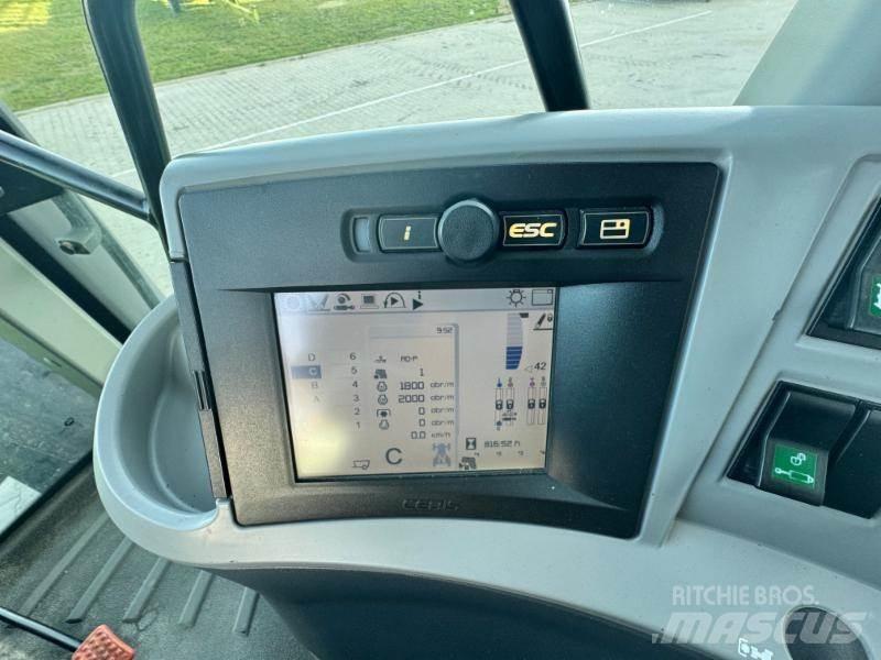 CLAAS AXION 810 Traktorit