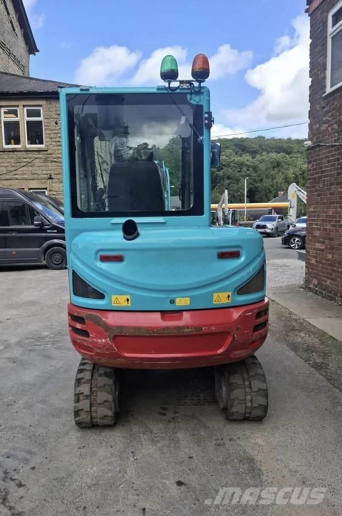Takeuchi TB230 Minikaivukoneet < 7t