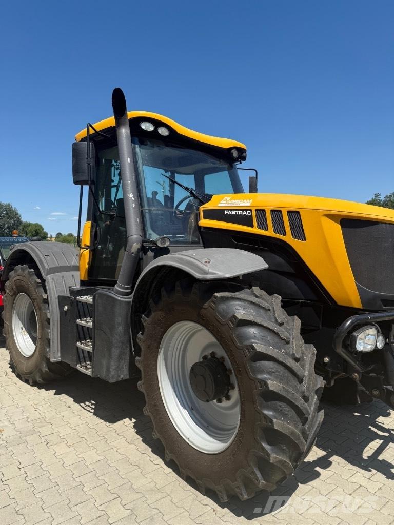 JCB JCB Fastrack3230 Traktorit