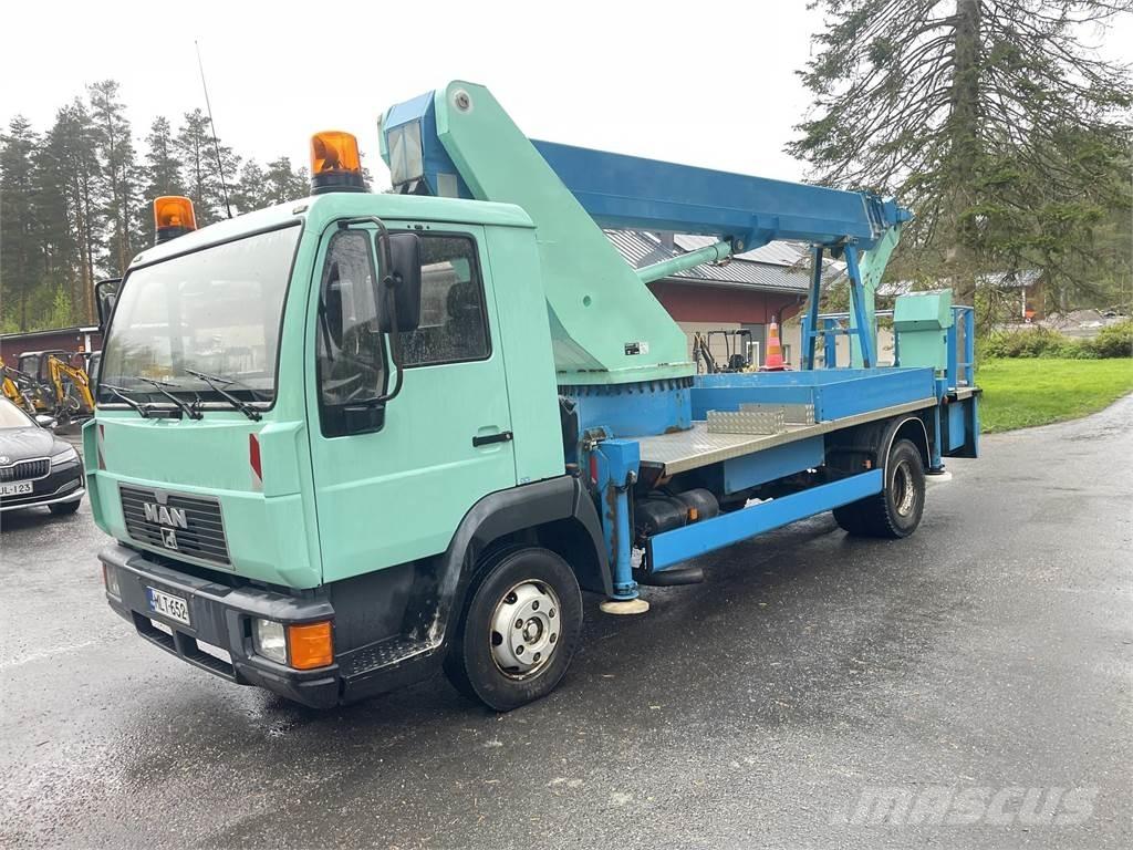 MAN L200 4x2-4300 Nostolava-autot