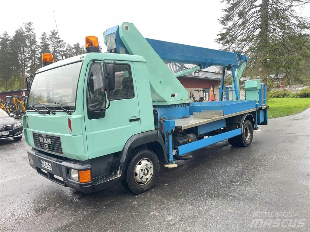 MAN L200 4x2-4300 Nostolava-autot