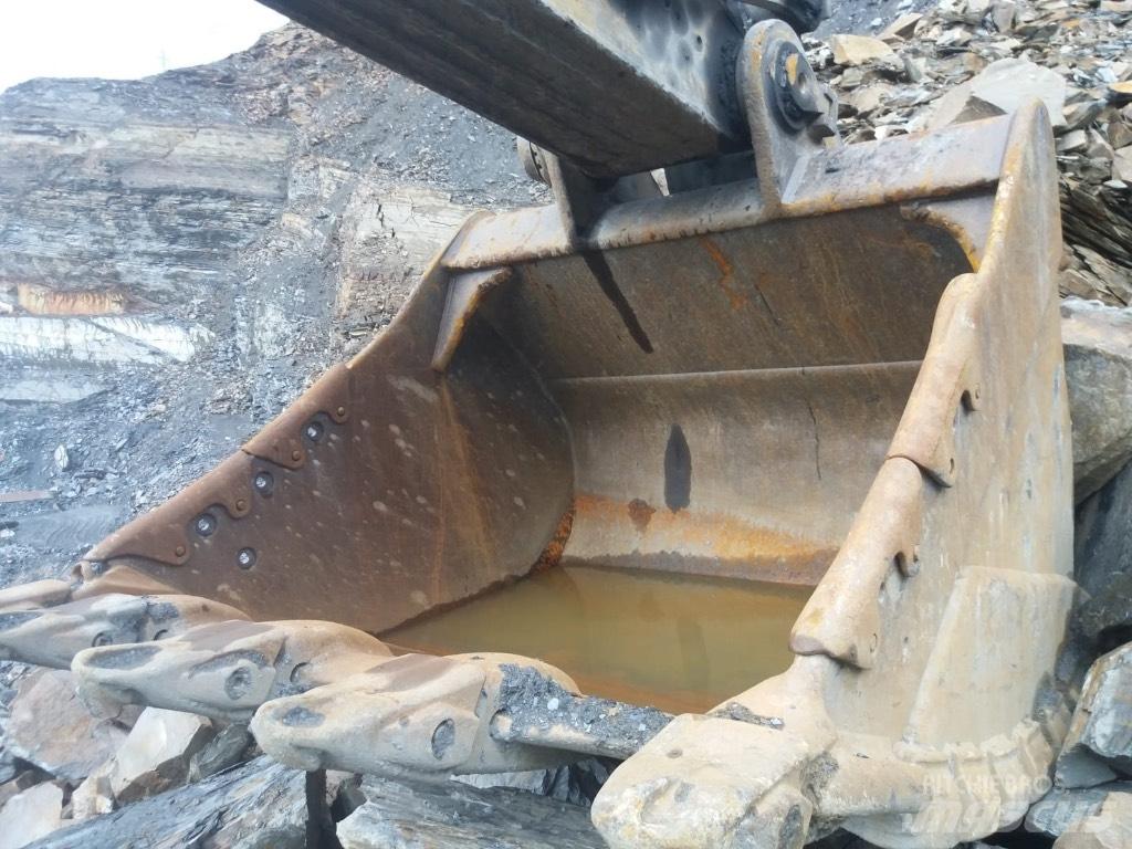 CAT 352 F Telakaivukoneet