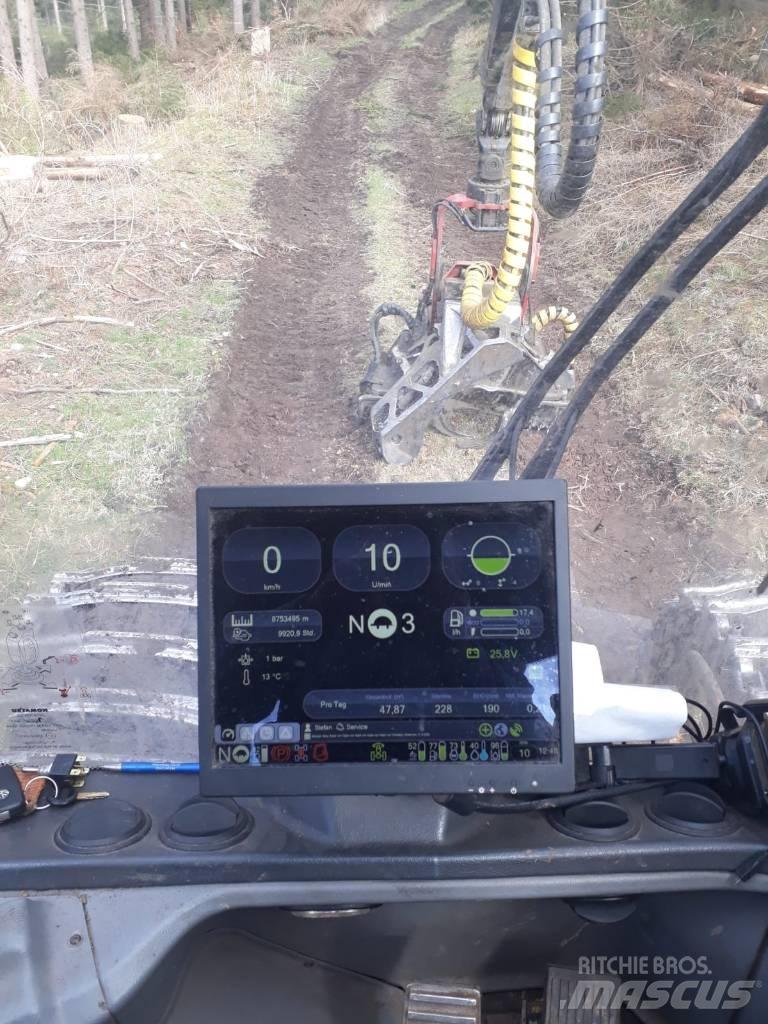 Komatsu 931 XC Harvesterit