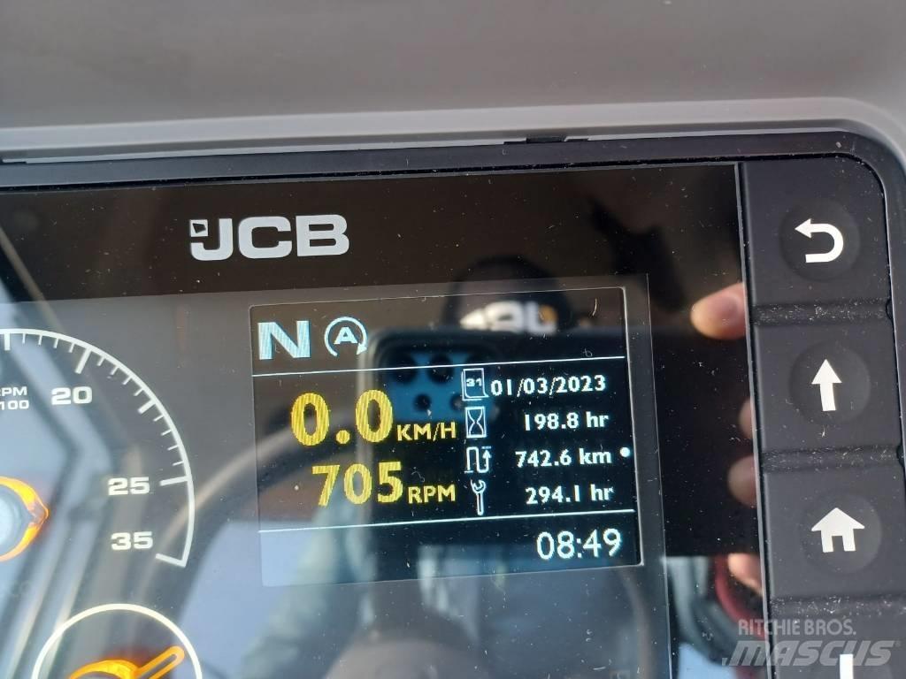 JCB 427 HT Pyöräkuormaajat