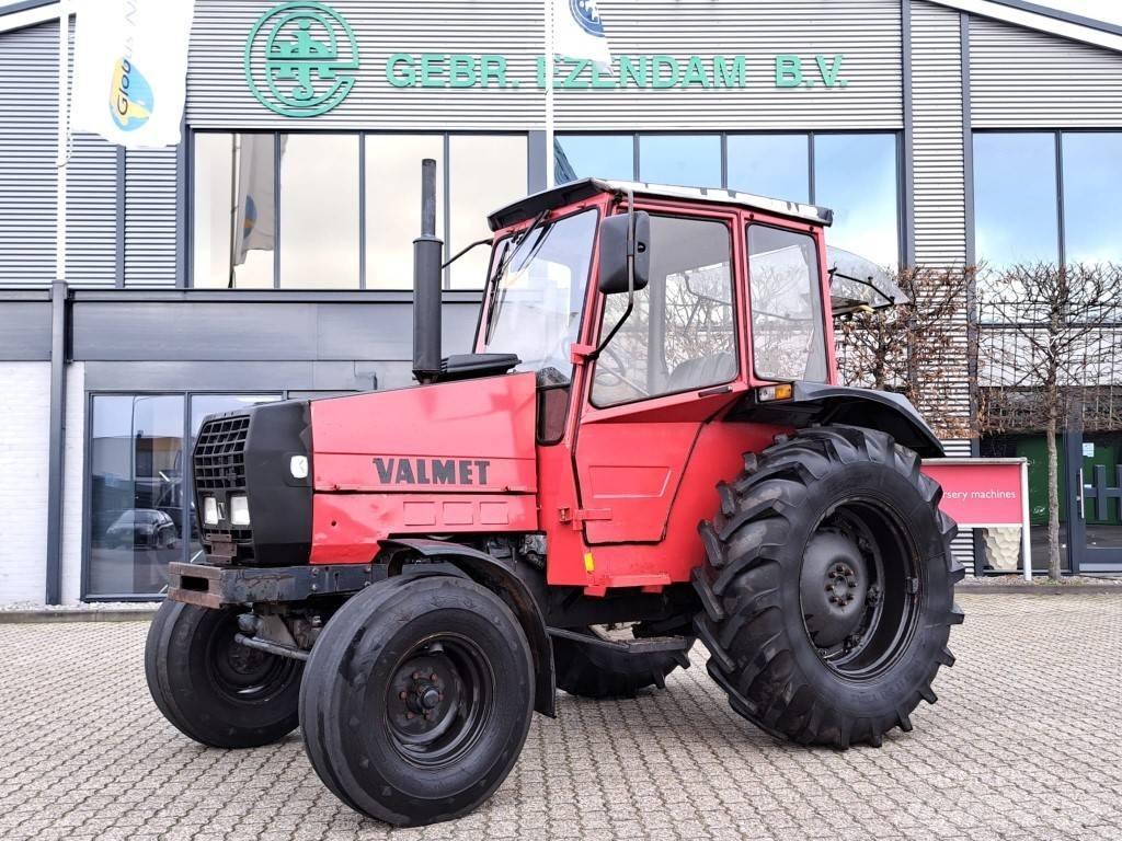 Valmet 405 Traktorit