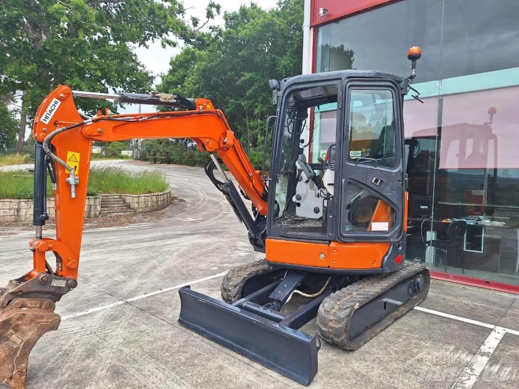 Hitachi ZX33-5A Minikaivukoneet < 7t