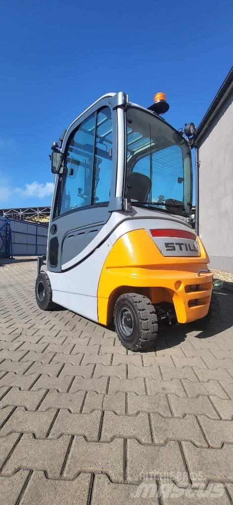 Still RX 20-20 Sähkötrukit