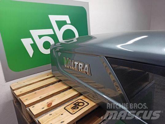 Valtra N 163 hood Ohjaamo ja sisusta