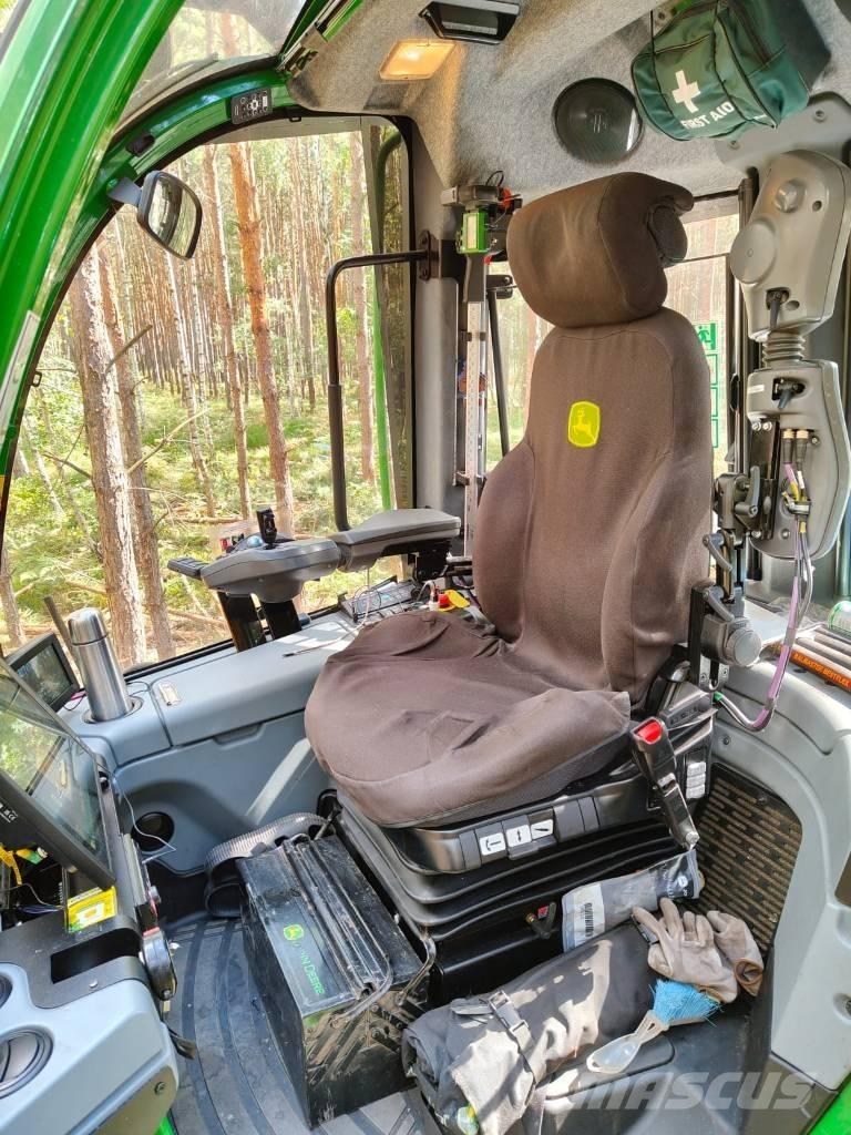 John Deere 1170 G Harvesterit