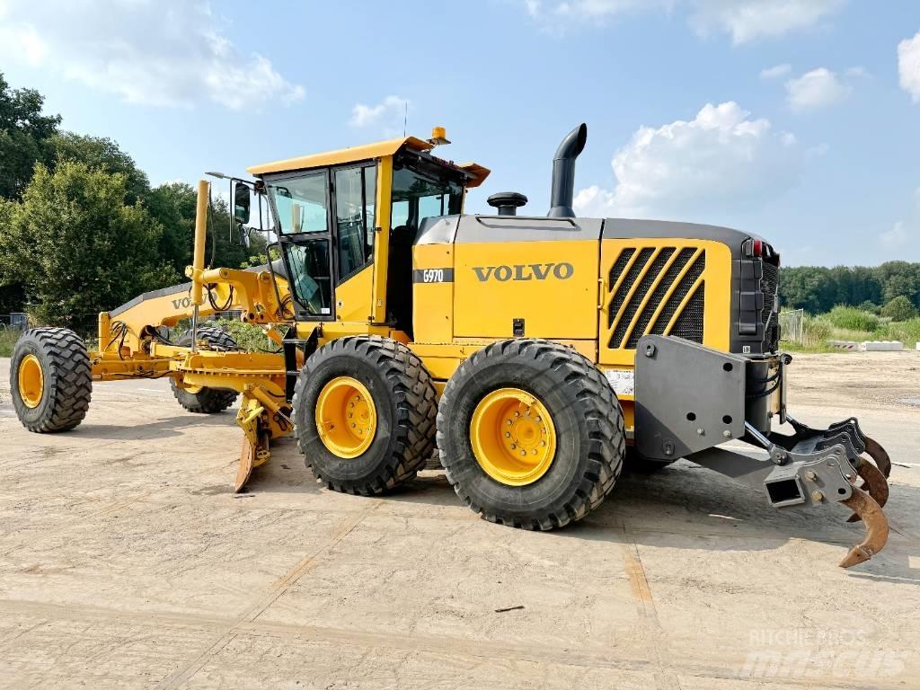 Volvo G970 + RIPPER Tiehöylät