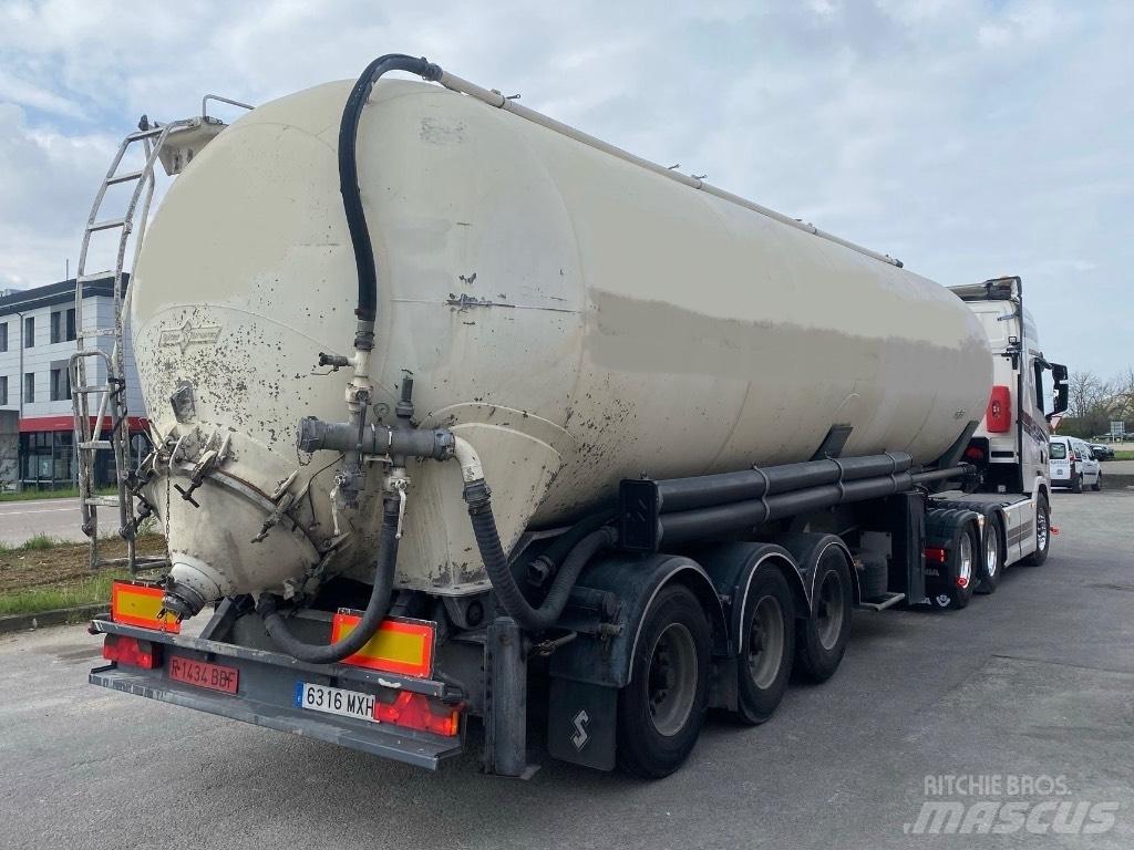 Spitzer SK2458CAL Säiliöpuoliperävaunut