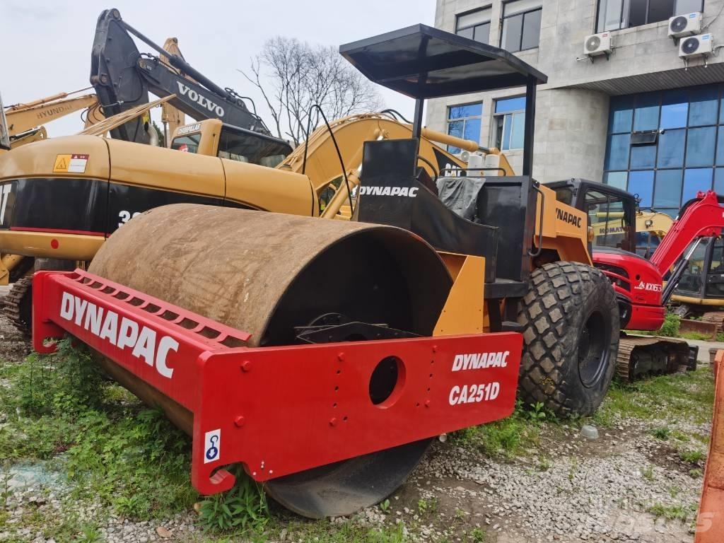 Dynapac CA 251 D Yksivalssijyrät