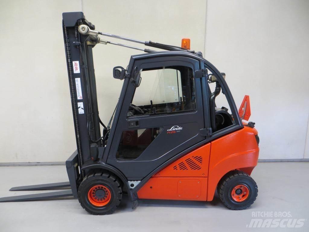 Linde H25T Nestekaasutrukit
