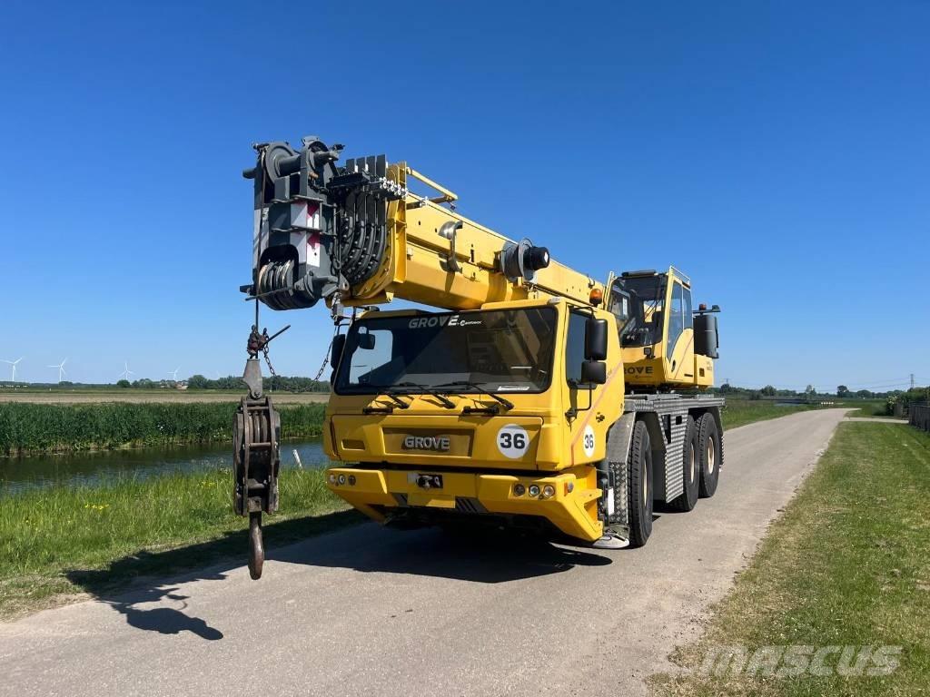 Grove GMK 3060 Mobiilinosturit