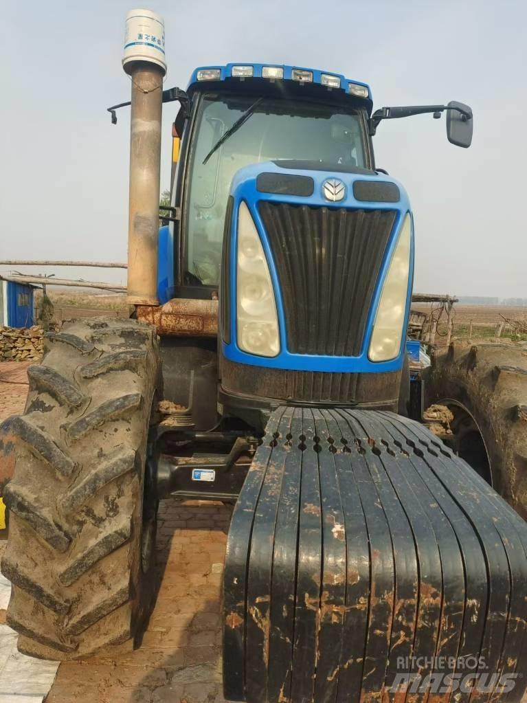 New Holland T8040 Traktorit