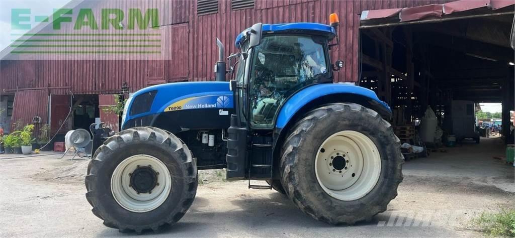 New Holland T6090 Traktorit