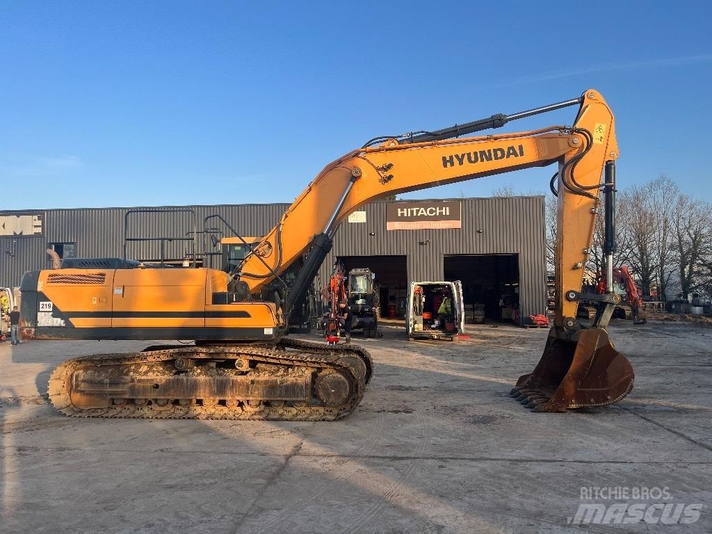 Hyundai HX 330 L Telakaivukoneet