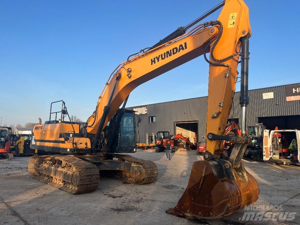 Hyundai HX 330 L Telakaivukoneet