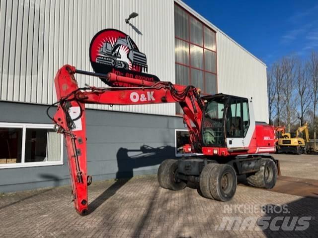 O&K MH 5 Compact Ohjaamo ja sisusta