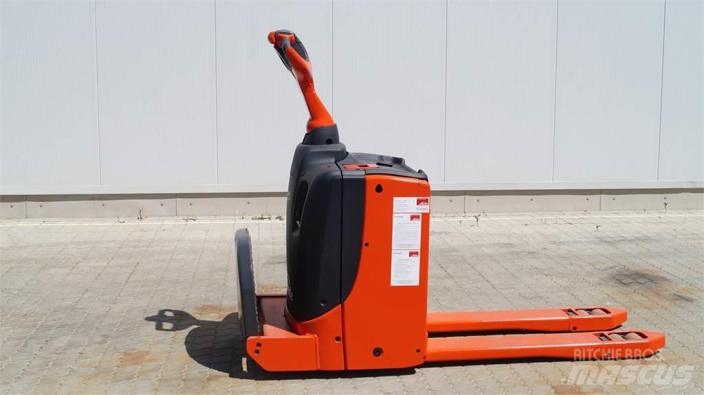 Linde T20P Lavansiirtotrukit
