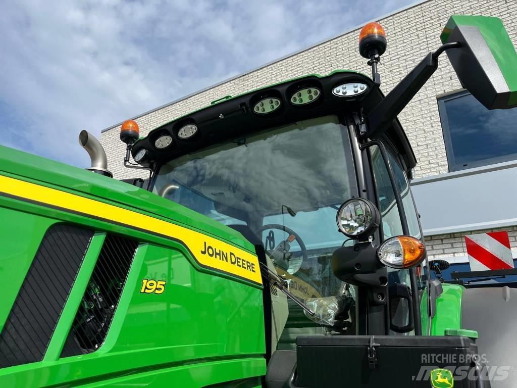 John Deere 6R195 Traktorit