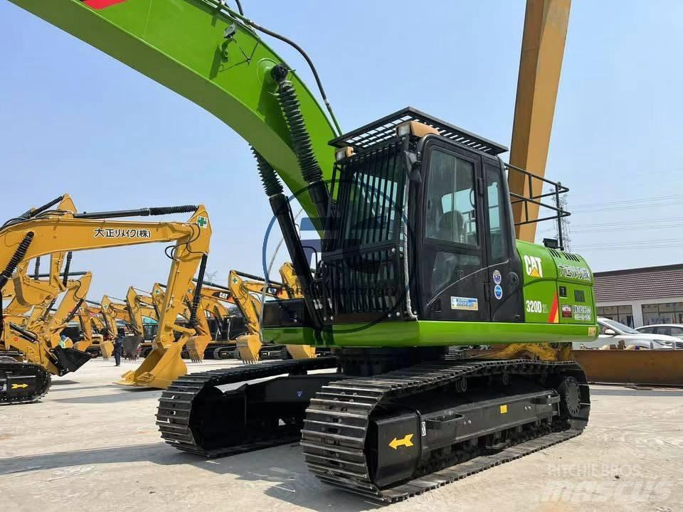 CAT 320 D 2 Telakaivukoneet