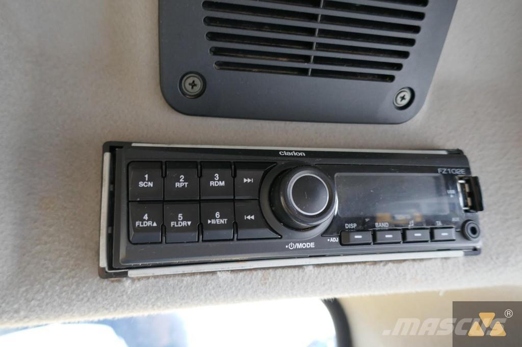 CAT 320FL Telakaivukoneet