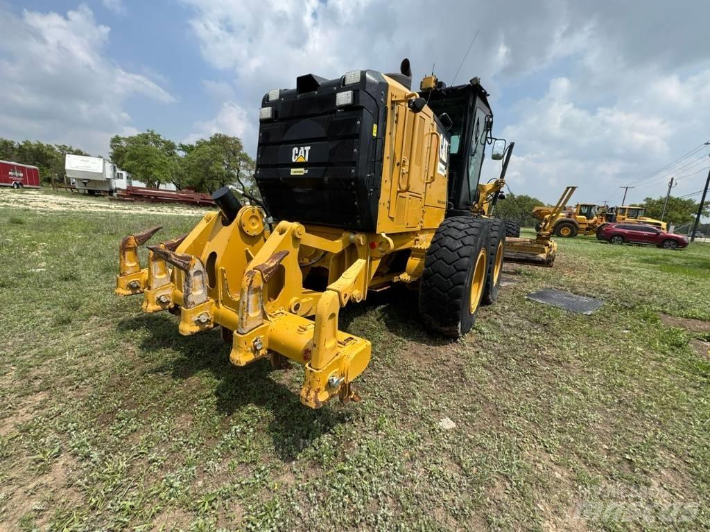 CAT 140M3 Tiehöylät