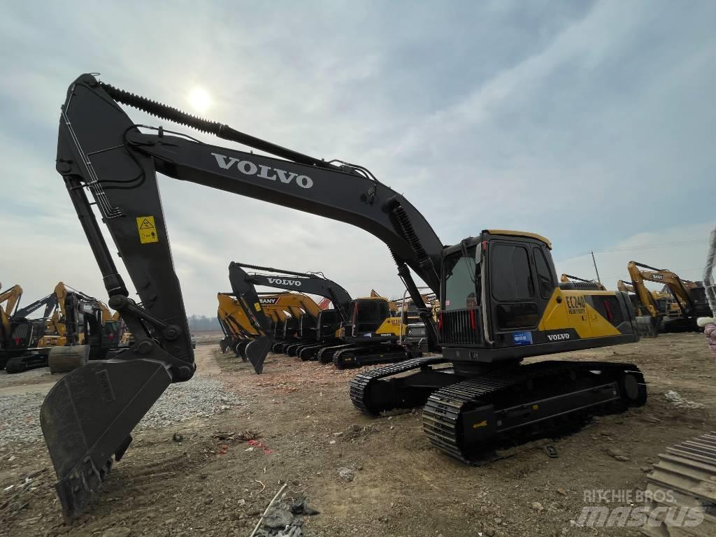 Volvo EC240D Telakaivukoneet