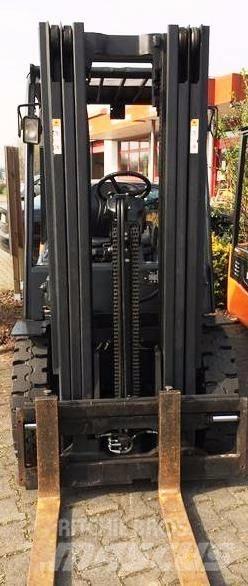 Doosan D25S-5 Dieseltrukit