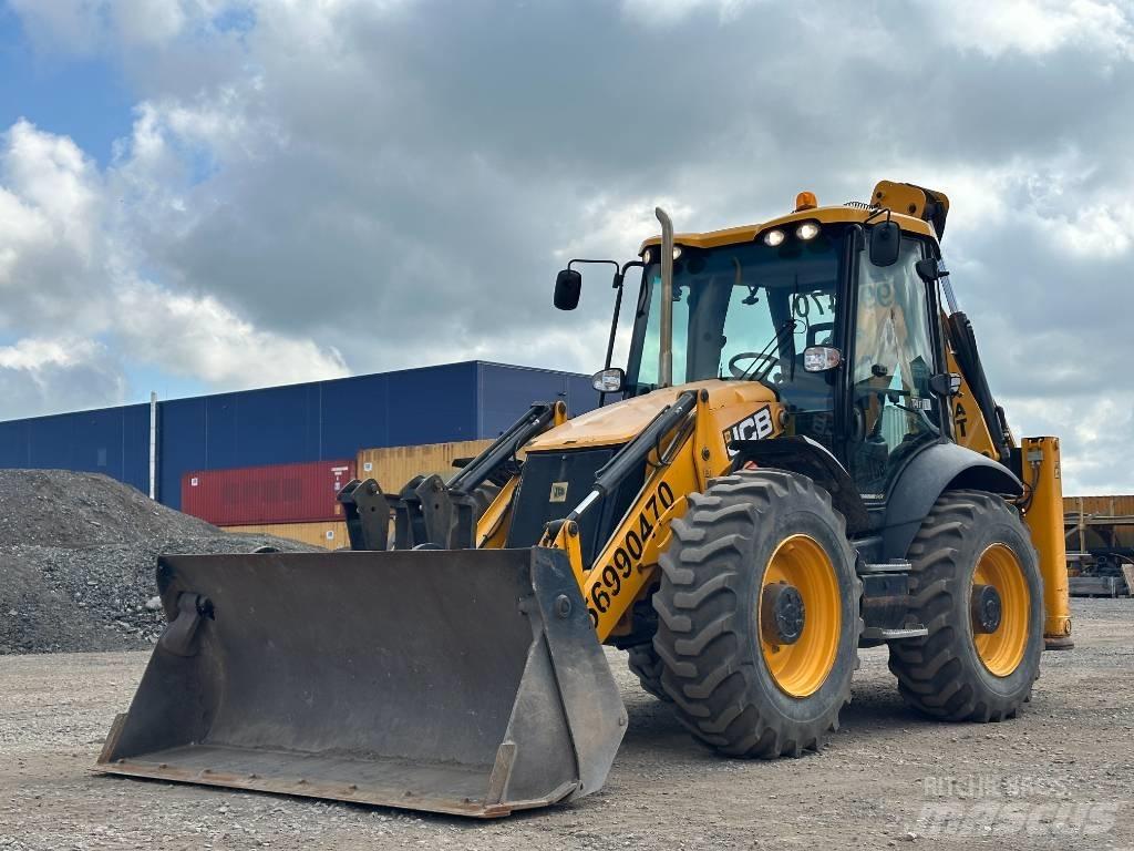 JCB 4 CX Kaivurikuormaajat