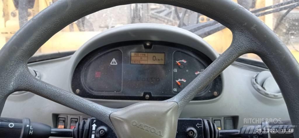 Volvo L 50 D Pyöräkuormaajat