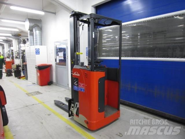 Linde L1600 Ajettavat pinoamisvaunut