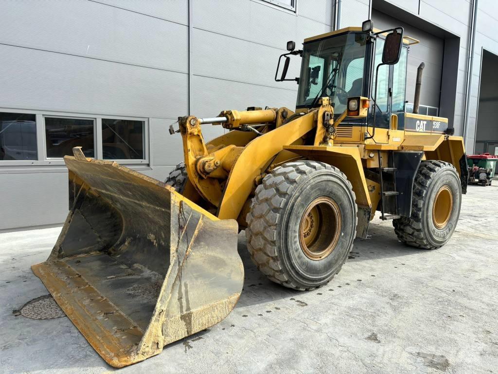 CAT 938F Pyöräkuormaajat